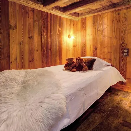 Chalet Berti, 5 Bedrooms, 12 Pers. * Courmayeur