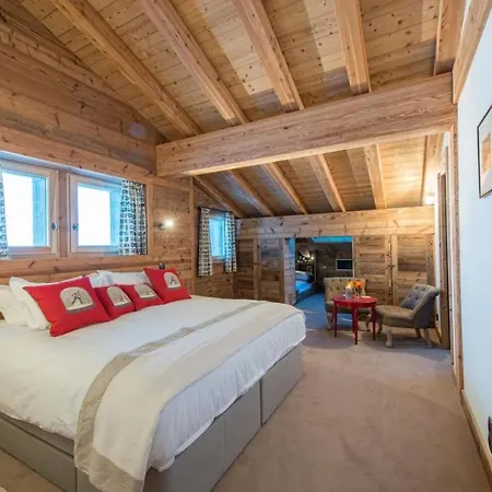 Chalet Berti, 5 Bedrooms, 12 Pers. * Courmayeur